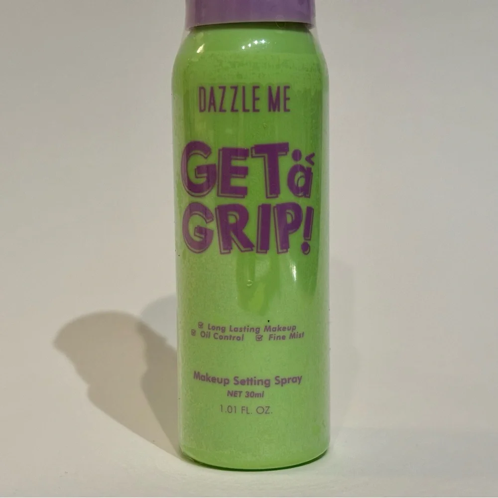 Dazzle Me Get a Grip Long Lasting Makeup Setting Spray 30 mL